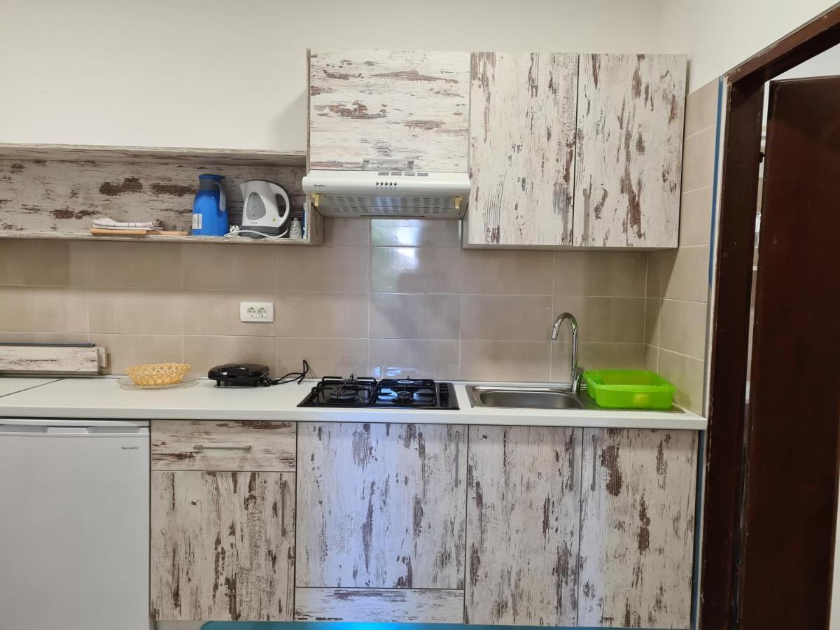 Se-Na Apartment Pula Ngoại thất bức ảnh