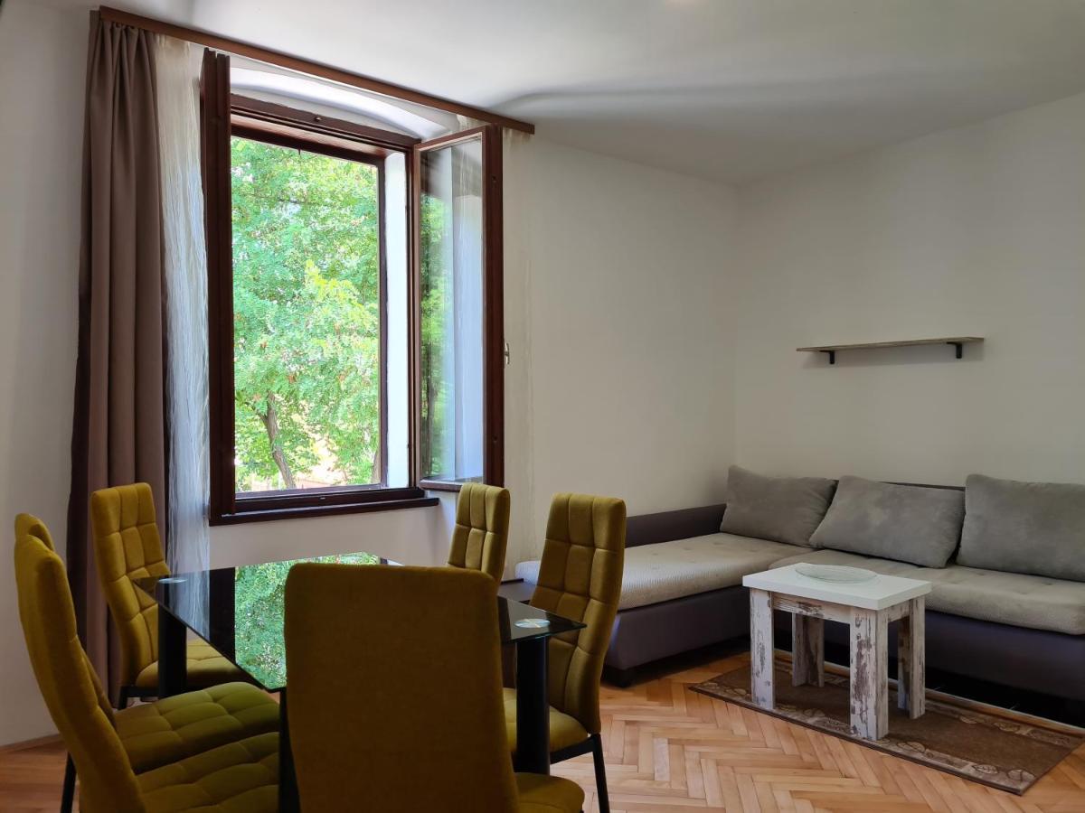 Se-Na Apartment Pula Ngoại thất bức ảnh