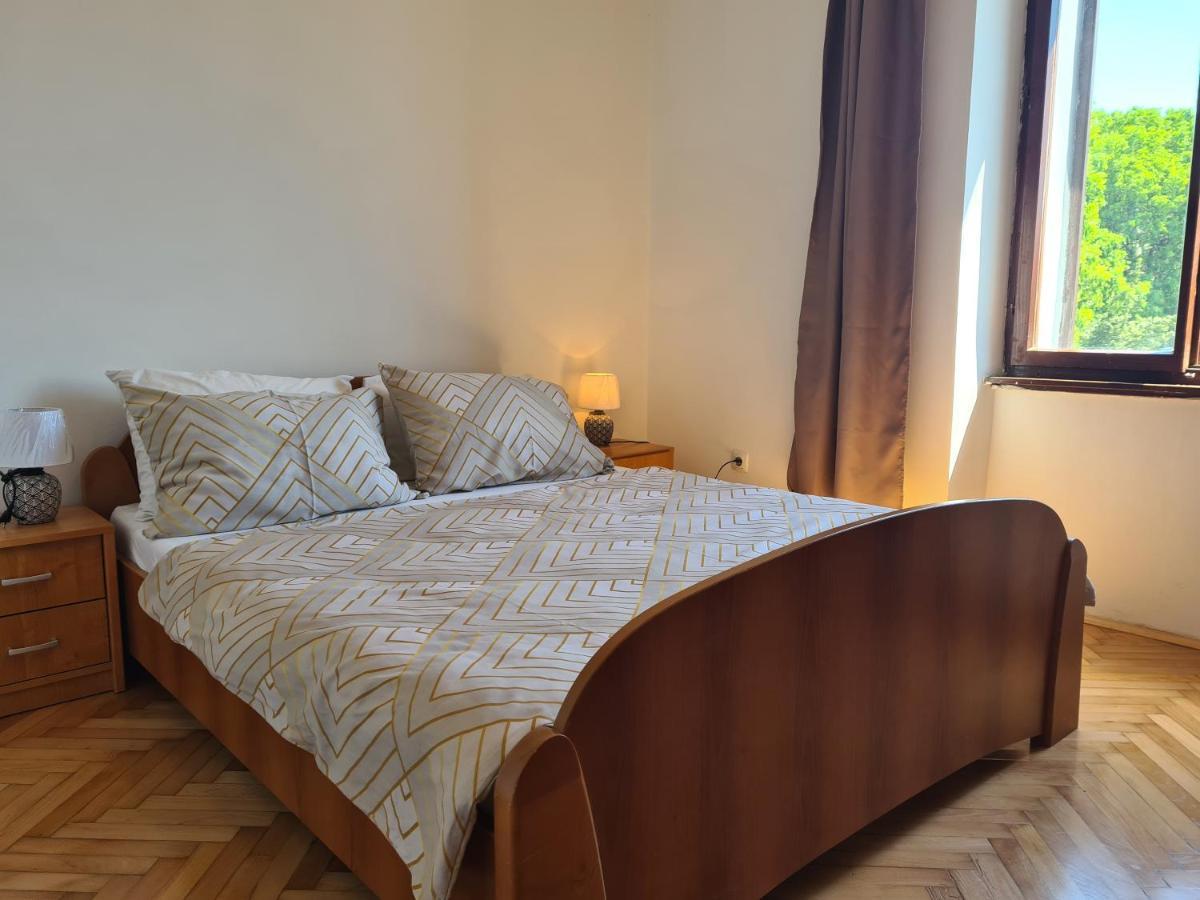 Se-Na Apartment Pula Ngoại thất bức ảnh