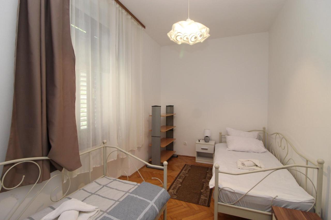 Se-Na Apartment Pula Ngoại thất bức ảnh