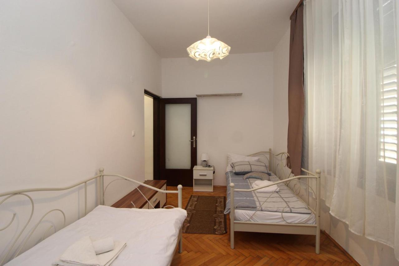 Se-Na Apartment Pula Ngoại thất bức ảnh
