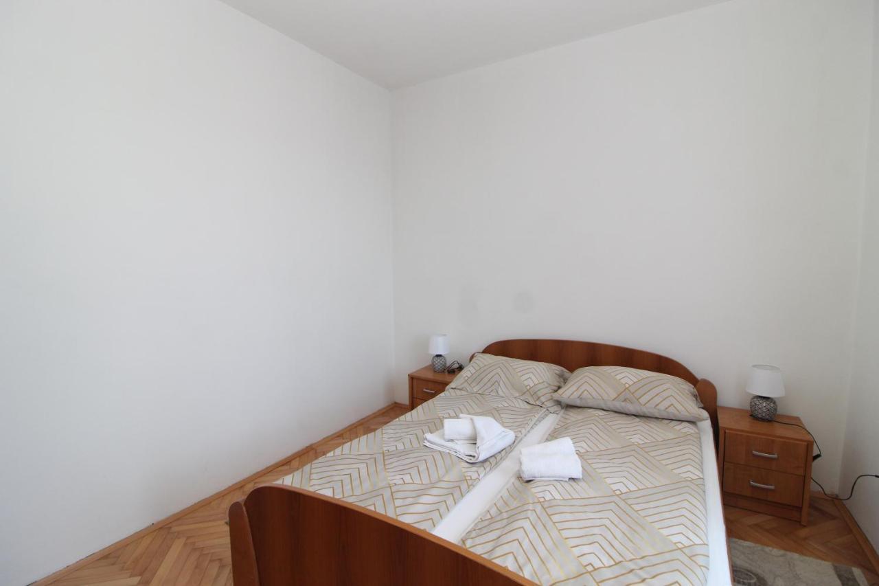 Se-Na Apartment Pula Ngoại thất bức ảnh