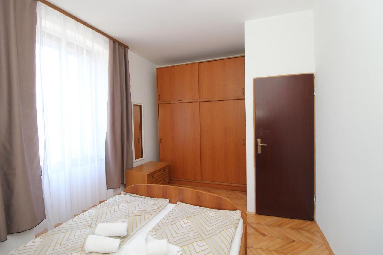 Se-Na Apartment Pula Ngoại thất bức ảnh